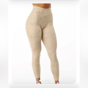 Alphalete Legging